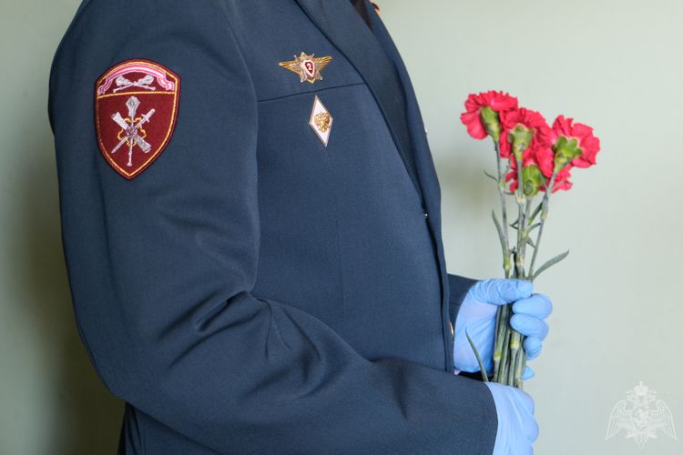 Всероссийская патриотическая акция «Парад у дома ветерана» прошла в Смоленске