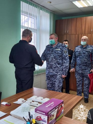 Сотрудники подразделений лицензионно-разрешительной работы и государственного контроля Росгвардии отмечают очередную годовщину образования службы
