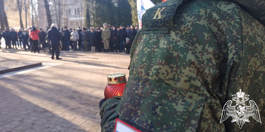 В Смоленске росгвардейцы приняли участие в памятных мероприятиях, посвященных 33 годовщине вывода советских войск из Афганистана