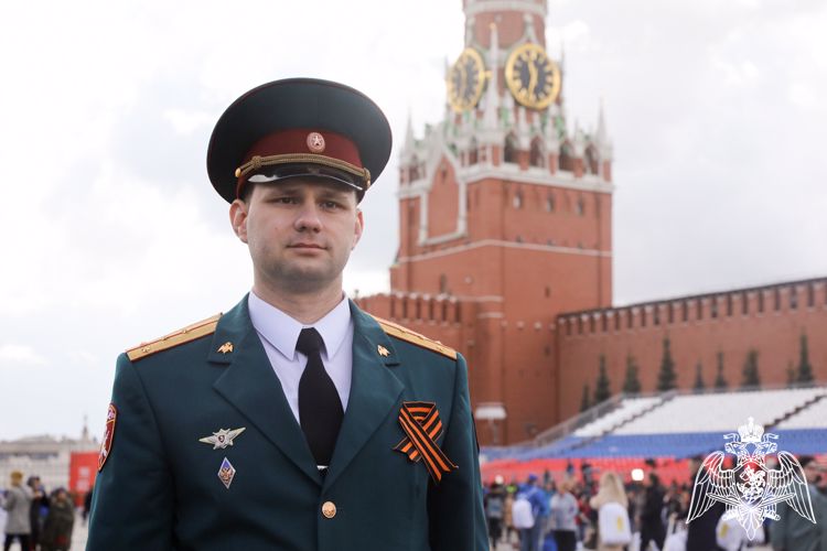 Росгвардеец - победитель акции «Диктант Победы» побывал на Параде на Красной Площади