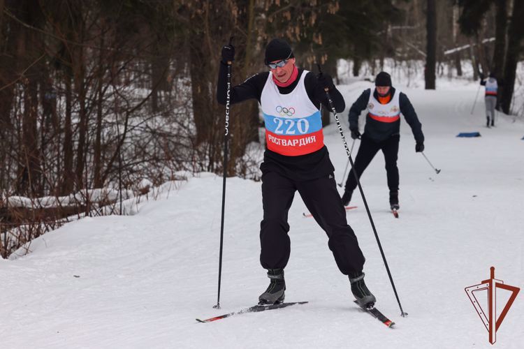 В Росгвардии стартовал чемпионат по лыжным гонкам