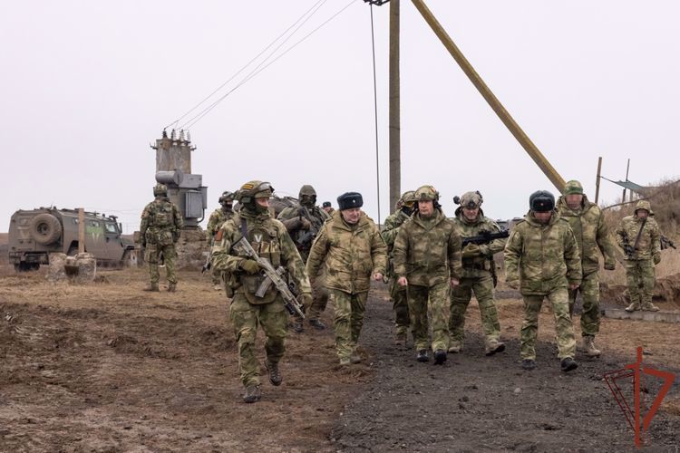 Директор Росгвардии посетил подразделения ведомства в Республике Крым и в Херсонской области