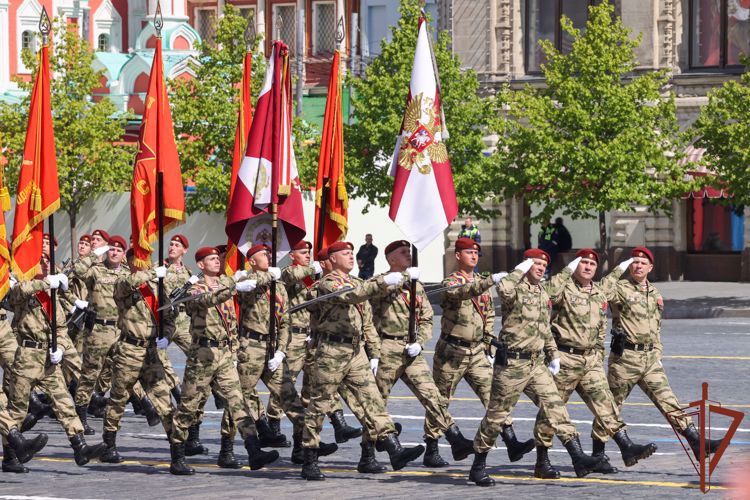 Военнослужащие Росгвардии приняли участие в параде на красной площади