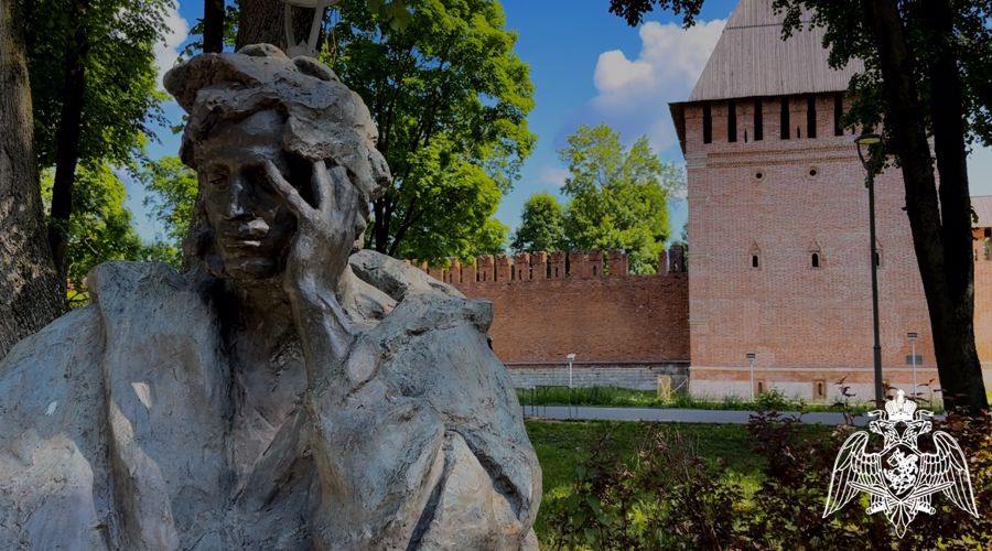 В Смоленске росгвардейцы присоединились ко всероссийской акции  «С днем рождения, Пушкин!» (видео)