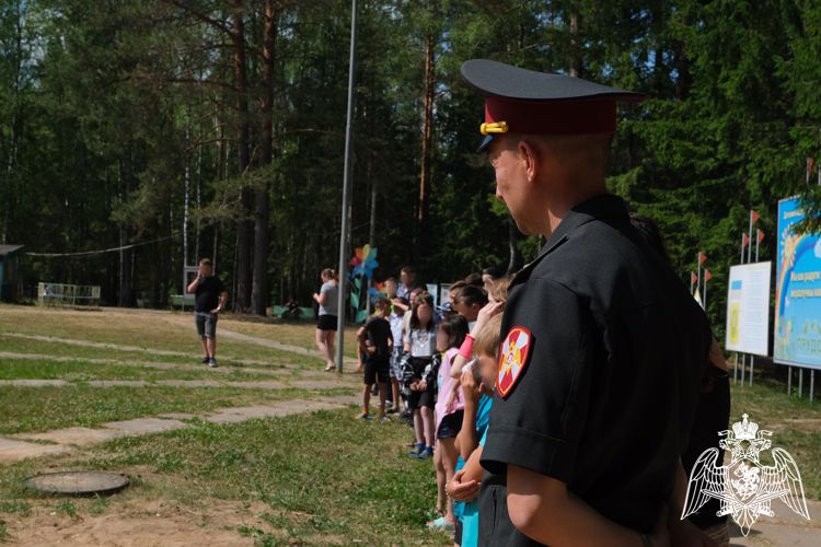 Акция «Каникулы с Росгвардией» проходят в Смоленской области