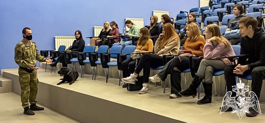 В Смоленске кинологические подразделения Росгвардии  отмечают профессиональный праздник