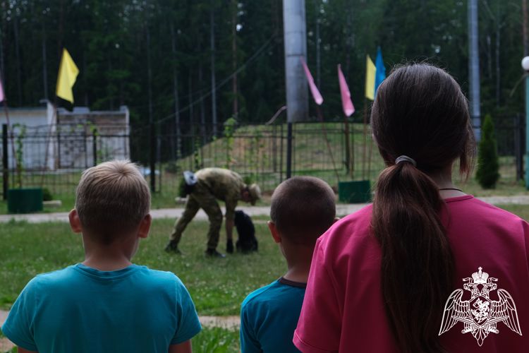 Акция «Каникулы с Росгвардией» проходят в Смоленской области