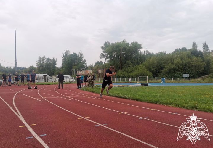 В Смоленске росгвардейцы провели спортивные соревнования