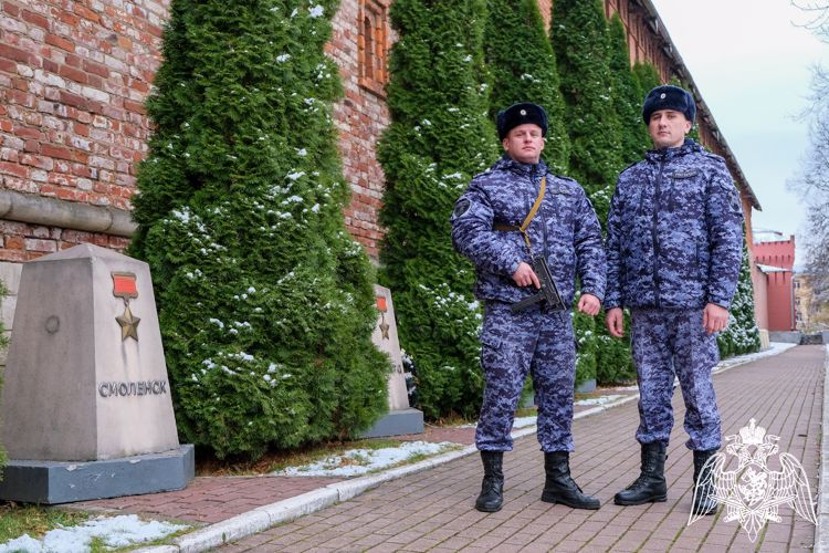 Сотрудники вневедомственной охраны Росгвардии отмечают профессиональный праздник 