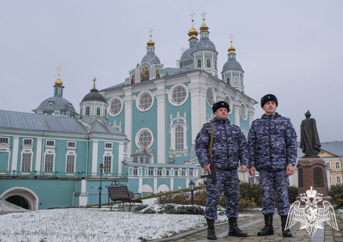 Сотрудники вневедомственной охраны Росгвардии отмечают профессиональный праздник 