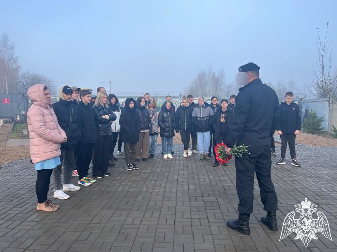 Смоленские школьники побывали в гостях у спецподразделений Росгвардии
