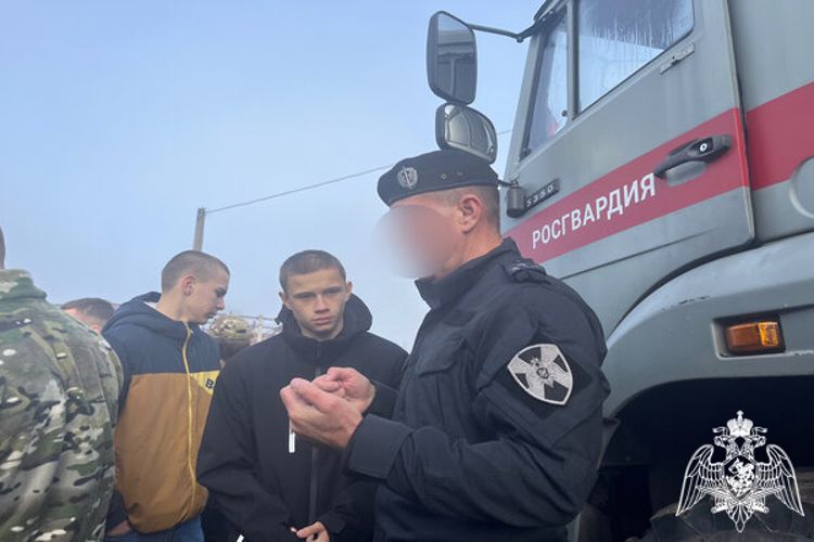 Смоленские школьники побывали в гостях у спецподразделений Росгвардии