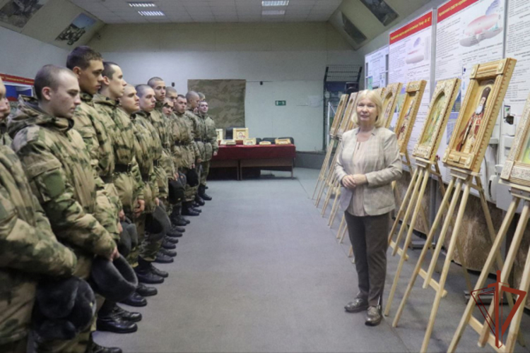 Выставка уникальных икон открылась в подмосковной воинской части Росгвардии