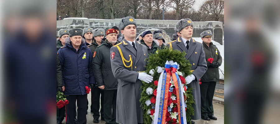  Генерал-лейтенант Алексей Воробьев почтил память погибших защитников и мирных жителей блокадного Ленинграда 
