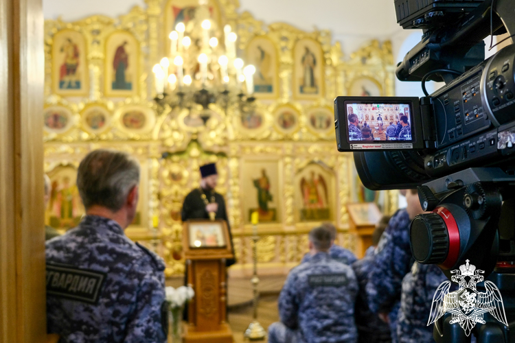 В Смоленске для росгвардейцев открылся курс по духовно-нравственной культуре