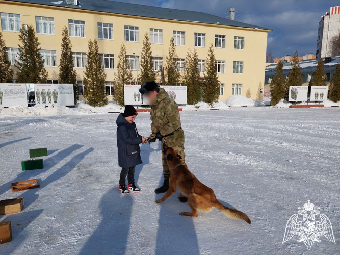 В рамках недели мужества росгвардейцы проводят военно-патриотические мероприятия 