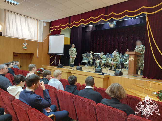 В рамках недели мужества росгвардейцы проводят военно-патриотические мероприятия 