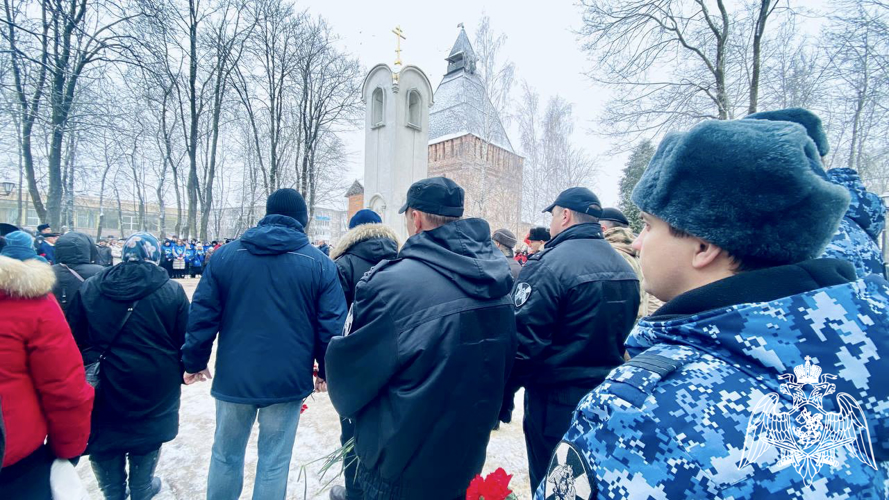 В Смоленске росгвардейцы приняли участие в митинге 