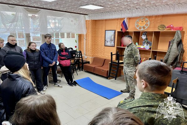Смоленские росгвардейцы провели военно-патриотическое мероприятие