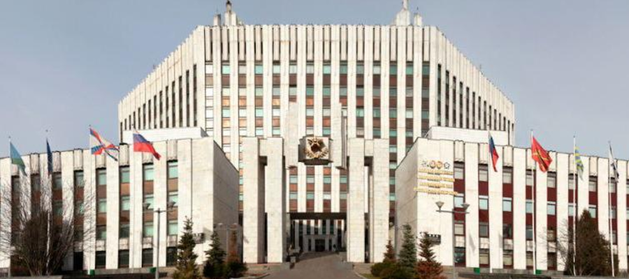 Генерал-полковник Юрий Яшин поздравил офицеров Росгвардии — выпускников Военной академии Генерального штаба ВС РФ