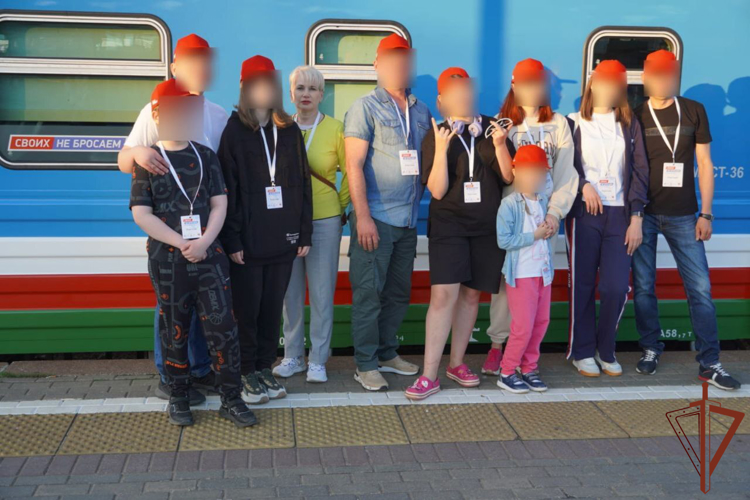Семьи росгвардейцев - участников СВО отправились в тур по городам России в рамках благотворительного проекта