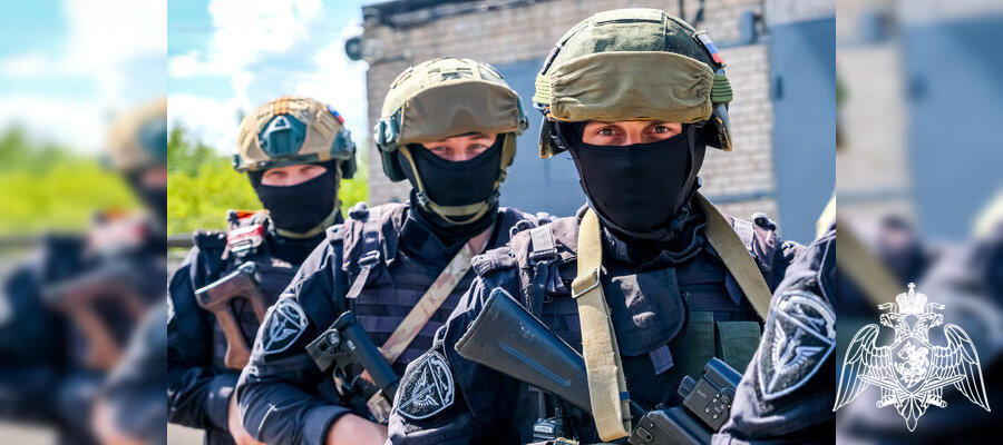 Сотрудники ОМОН «Кривич» Управления Росгвардии по Смоленской области отмечают профессиональный праздник