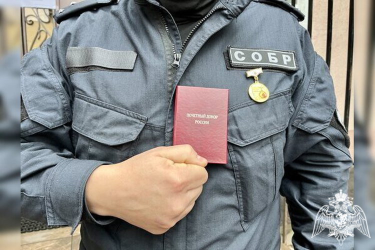 Офицер спецназа Росгвардии удостоен звания  «Почетный донор России»