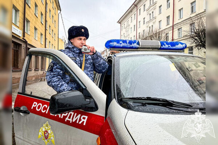Более 80 раз за прошедшую неделю  смоленские росгвардейцы выезжали по сигналу «Тревога»