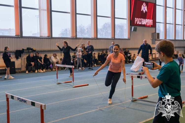 Спортивная игра «Мама, папа, я - росгвардейская семья»  состоялась в Смоленске
