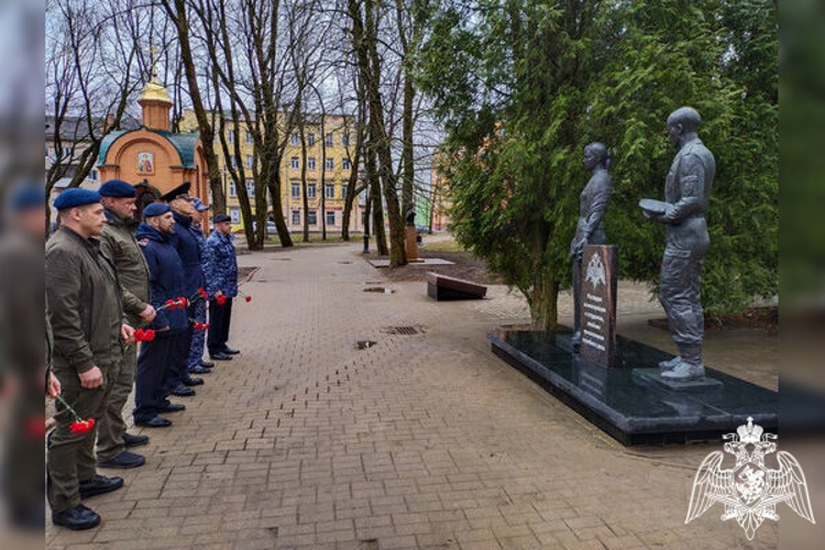 В Смоленске прошли торжественные мероприятия, посвященные Дню войск национальной гвардии Российской Федерации