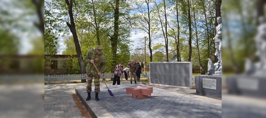 Росгвардейцы в Смоленской области привели в порядок памятники защитникам Родины
