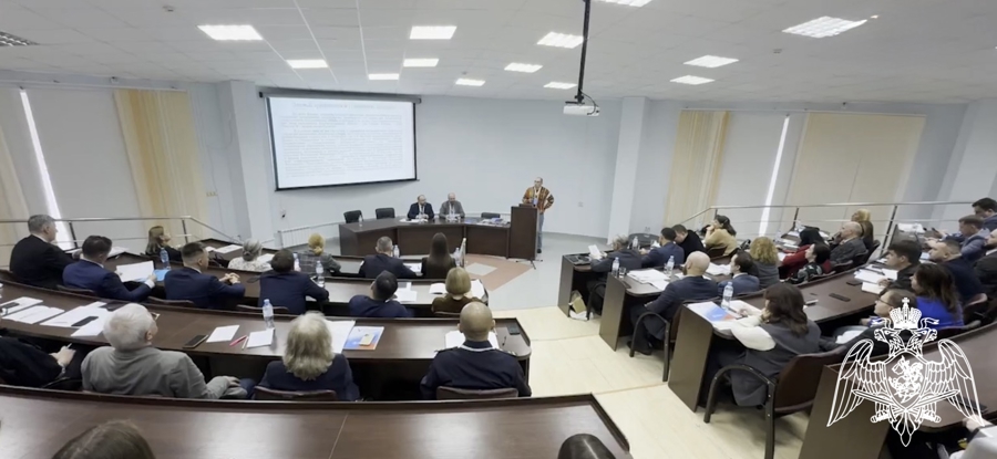 Офицер Росгвардии принял участие в работе Всероссийского Смоленского правового форума