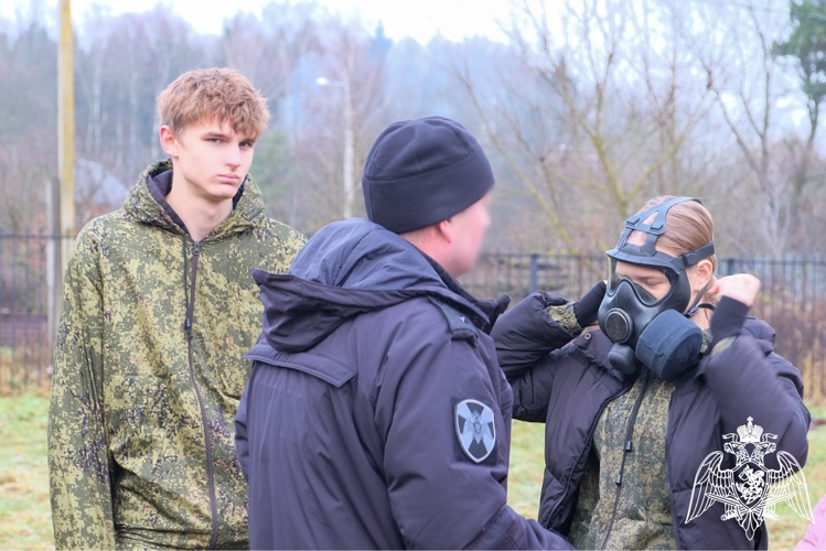 Сотрудники ОМОН приняли участие в военно-патриотическом сборе  для подростков Смоленской области