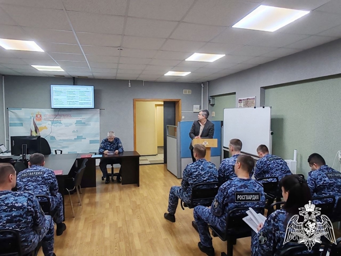 В Смоленске для росгвардейцев проведено мероприятие по профилактике коррупционных правонарушений