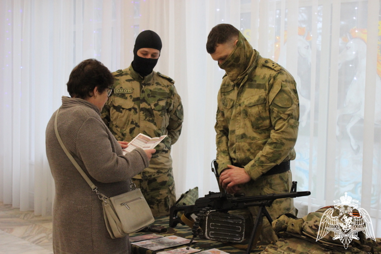 Росгвардейцы приняли участие в патриотическом мероприятии в Смоленской области