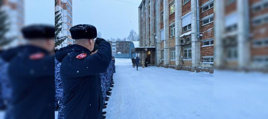 Зимний период подготовки стартовал в Управлении Росгвардии по Смоленской области: акцент на безопасность и профессионализм