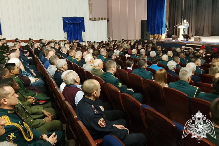 В Смоленске росгвардейцы приняли участие в мероприятии, посвященном Дню защитника Отечества