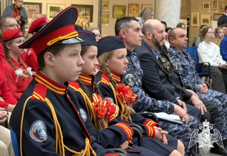 Росгвардейцы провели патриотический форум для молодежи в Смоленске