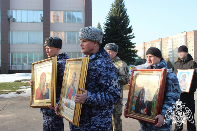 Росгвардия и Смоленская митрополия провели крестных ход в Десногорске