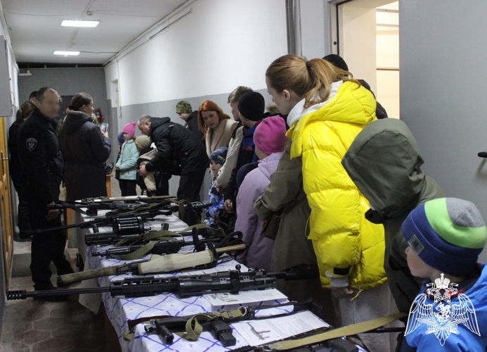 В Смоленске прошел день открытых дверей, посвященный 10-летию Росгвардии
