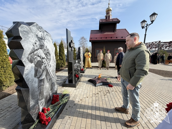 Мемориальный комплекс сотрудникам, погибшим при исполнении служебного долга открыли в Смоленске