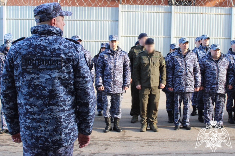 В Смоленской области росгвардейцы отметили профессиональный праздник