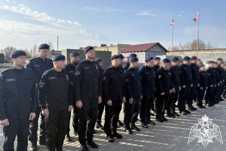 Начальник Управления Росгвардии по Смоленской области поздравил сотрудников СОБР «Сигма» с днем образования подразделения