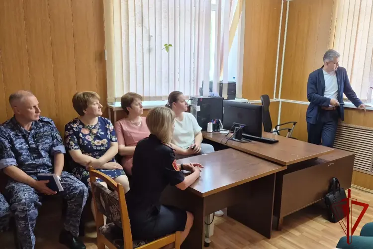 Смоленская Росгвардия приняла участие в образовательной лекции от общества «Знание»