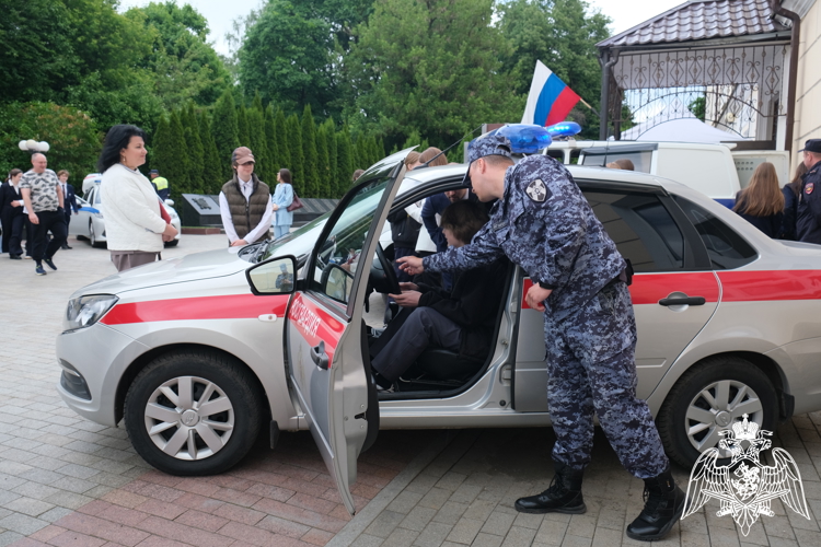 Кадетский класс Росгвардии открылся в Смоленской области