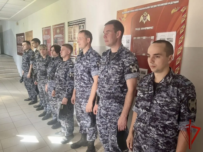 Представители Росгвардии присоединились ко Всероссийской акции «Минута Молчания»