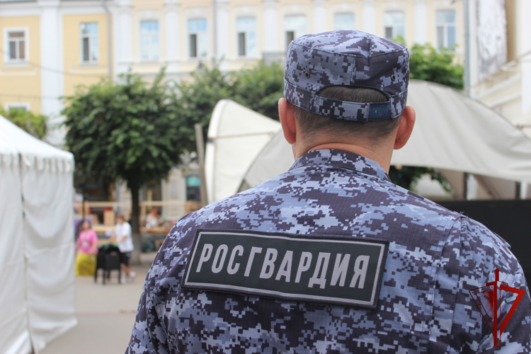 Росгвардейцы обеспечили правопорядок во время проведения фестиваля в Смоленске