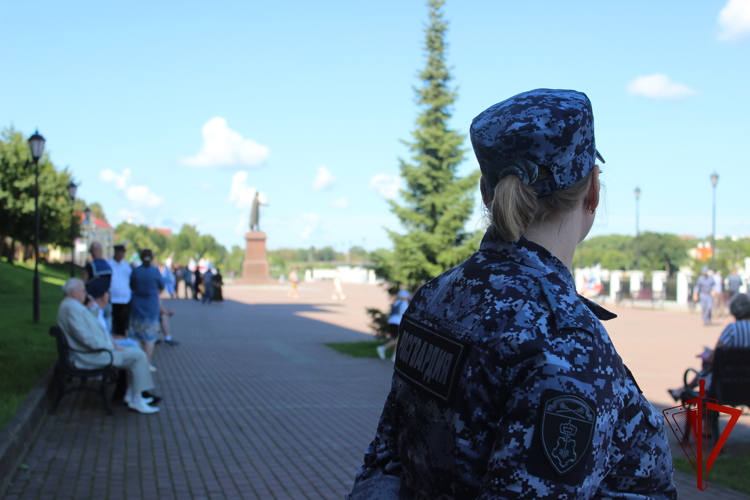 Росгвардия обеспечила безопасность  на праздновании Дня ВМФ в Смоленске