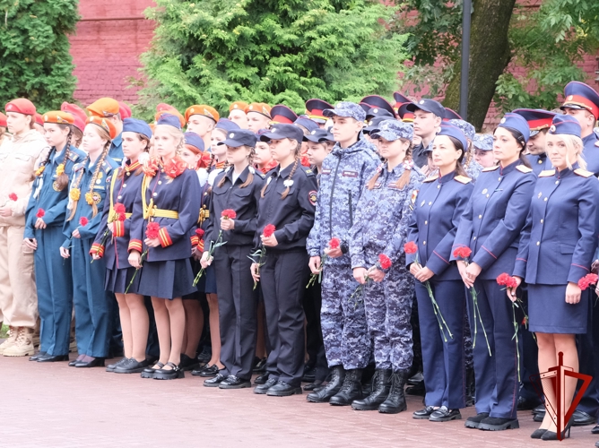 Росгвардейцы приняли участие в памятных мероприятиях, посвящённых 83-й годовщине освобождения Смоленщины от немецко-фашистских захватчиков 