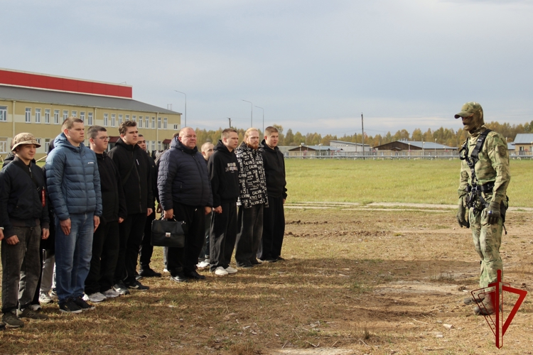 На базе отряда специального назначения «Меркурий» прошла акция «День призывника»